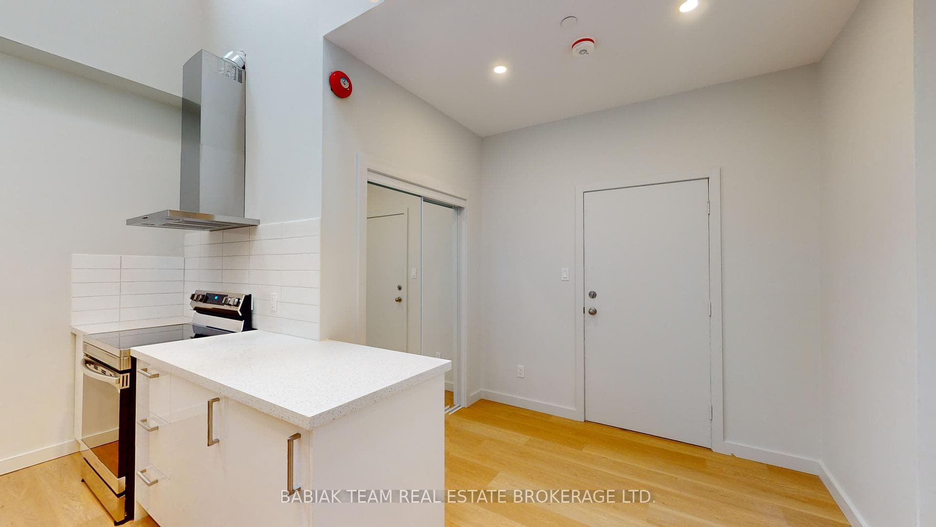 268 Jane Street Unit 203 photo 4