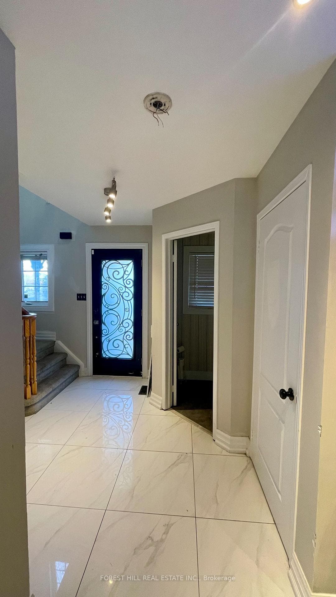 6 Hedgeline Street photo 11