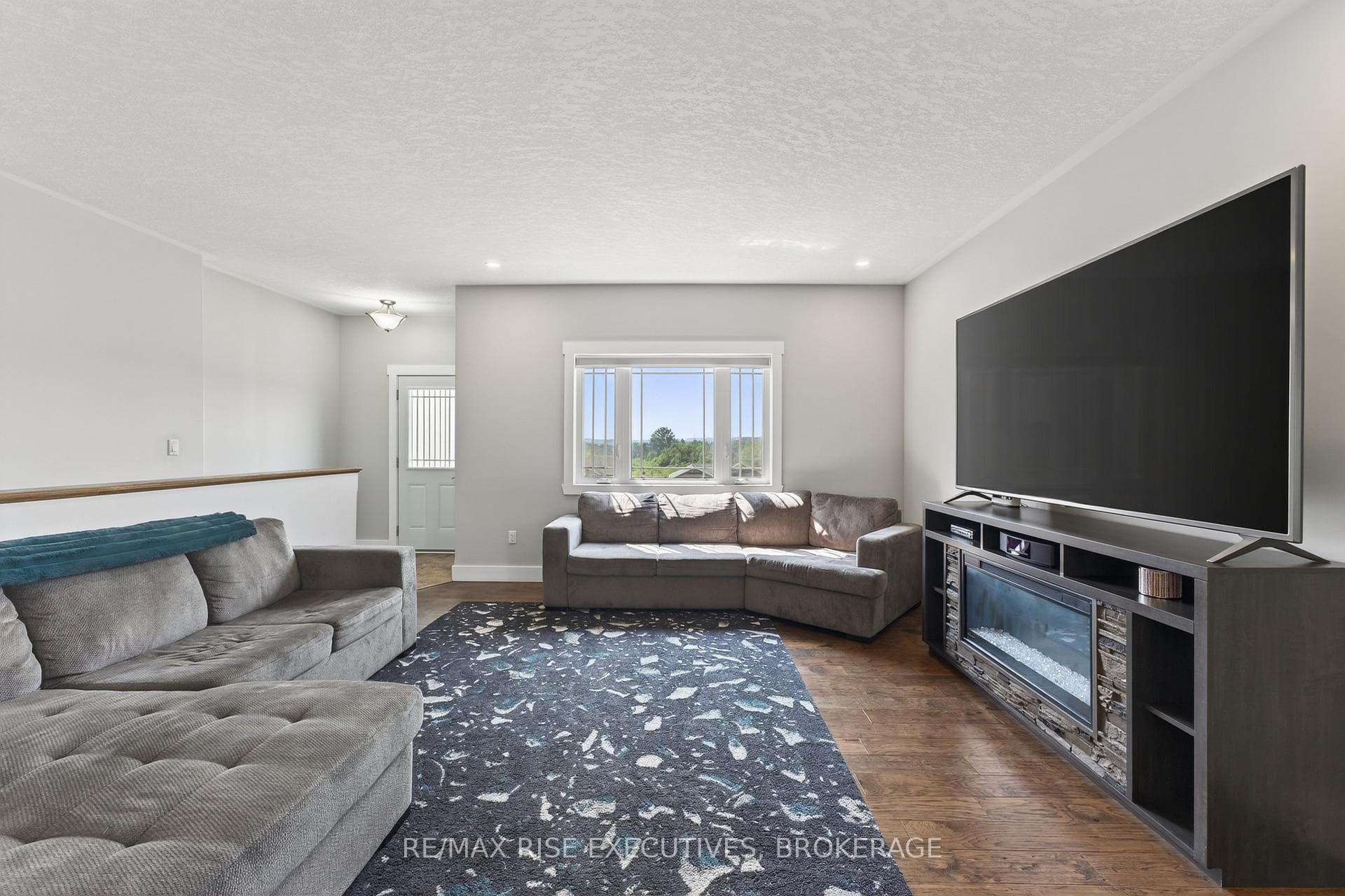 131 Morgan Drive photo 7