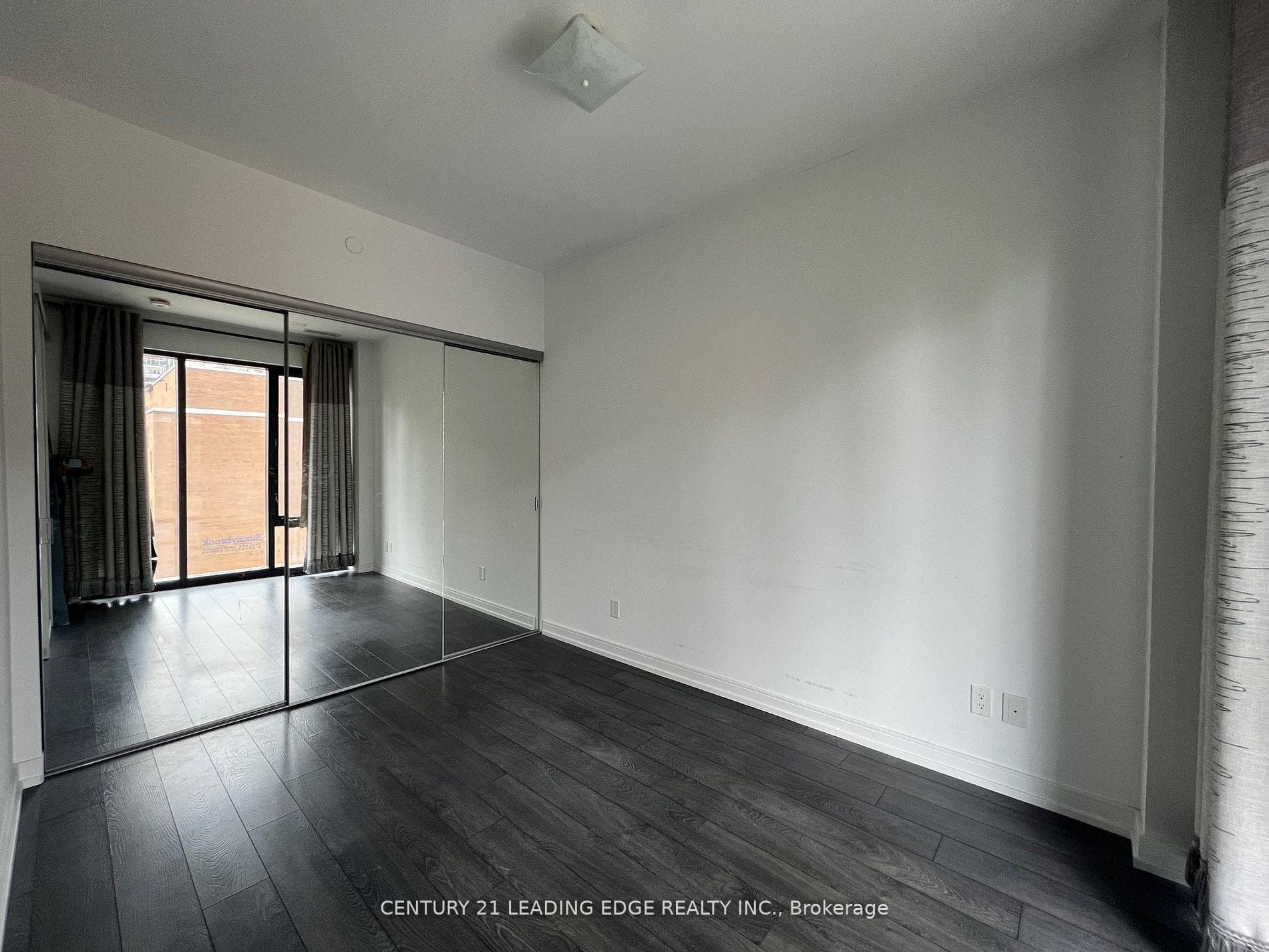 28 Wellesley Street Unit 405 photo 15