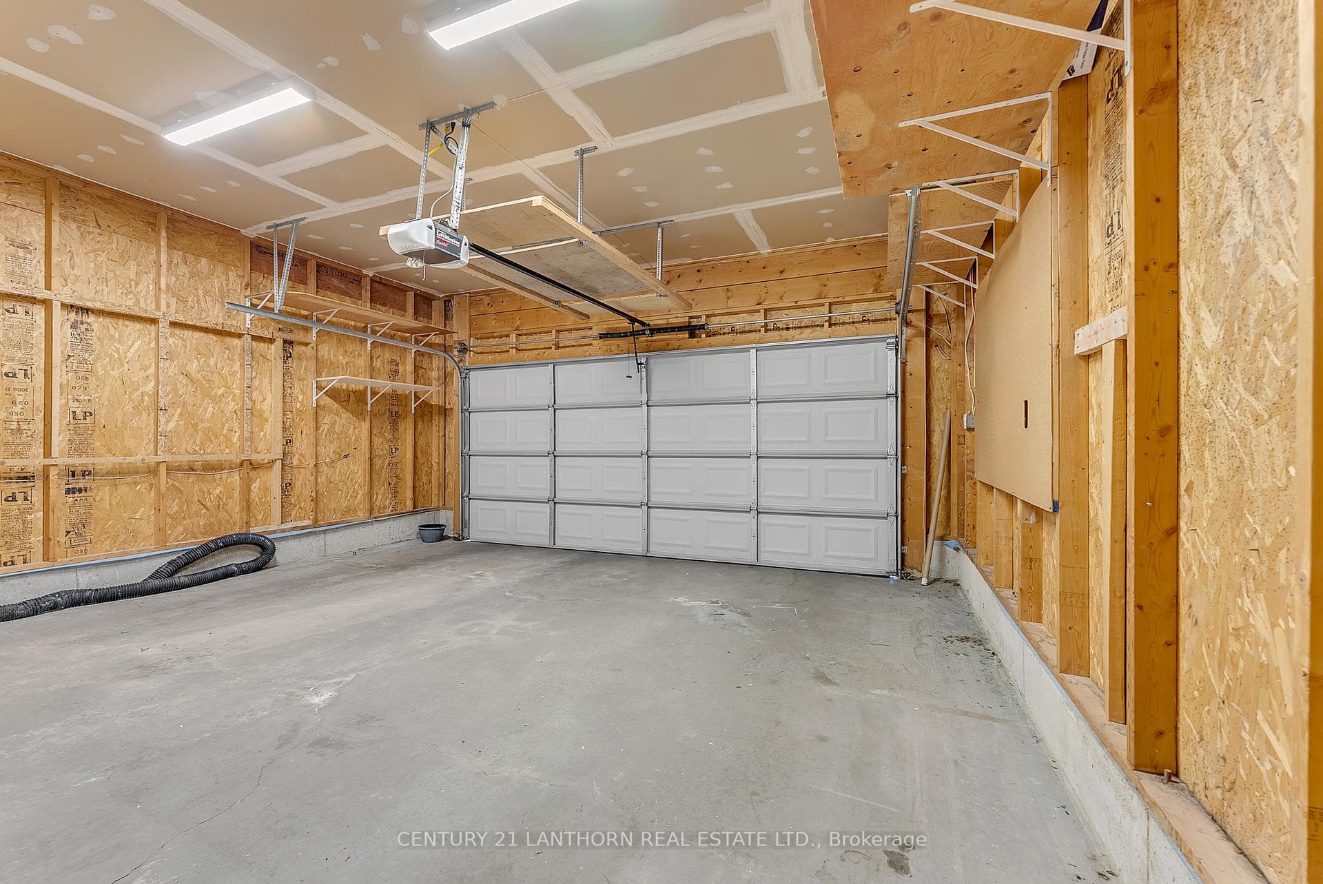 108 Parkview Heights photo 36