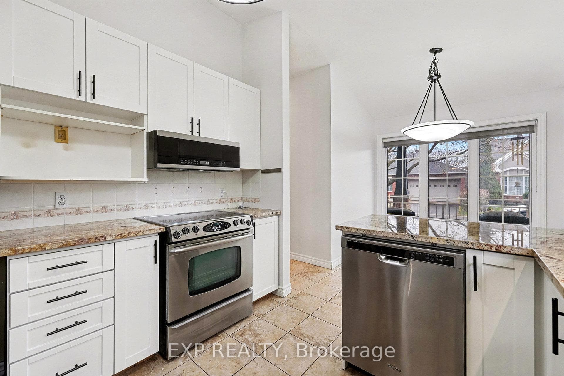 17 Windchime Crescent photo 18