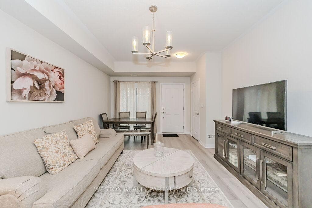 25 Isherwood Avenue Unit 33 photo 2