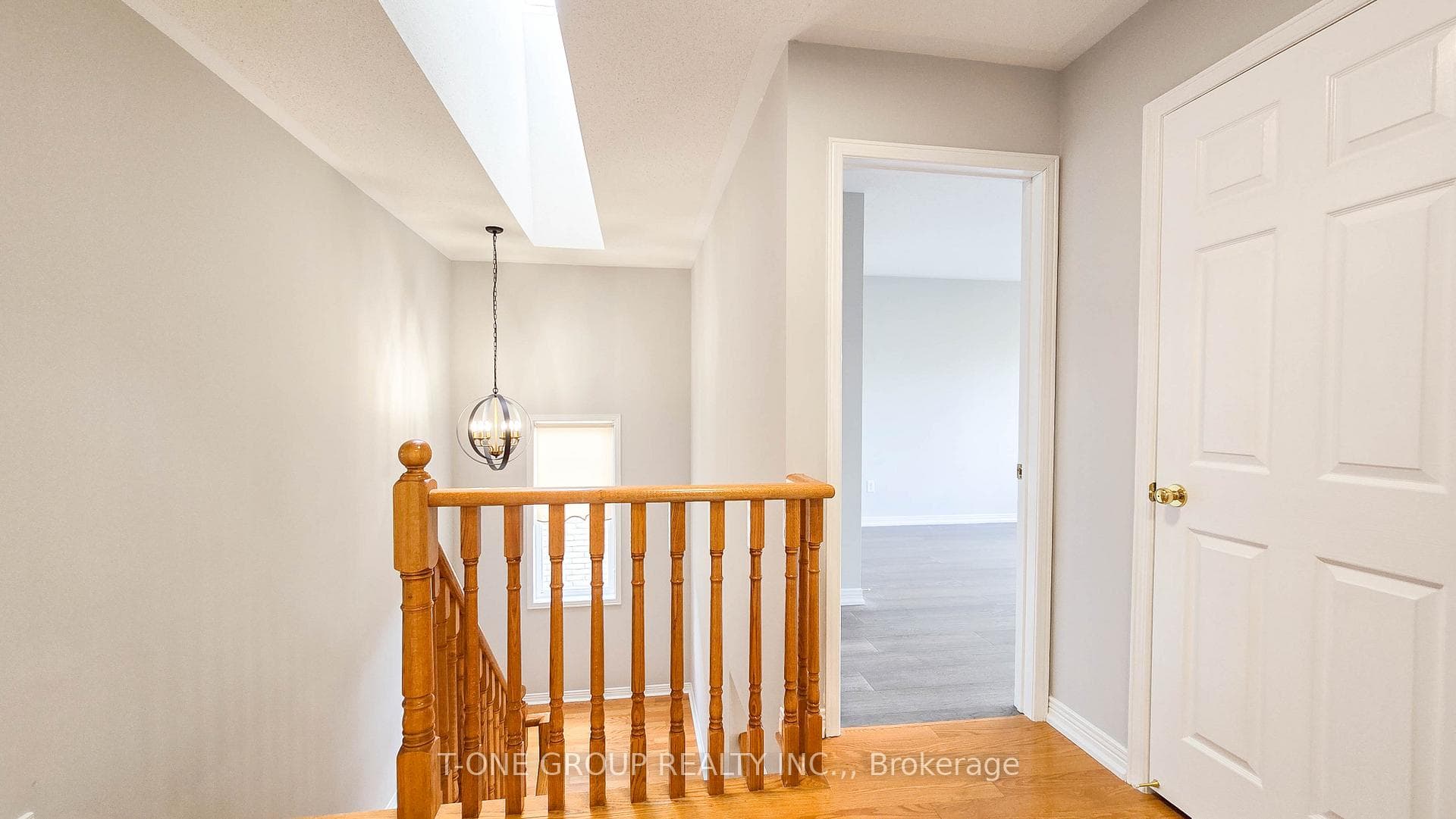 106 Castleglen Boulevard photo 20