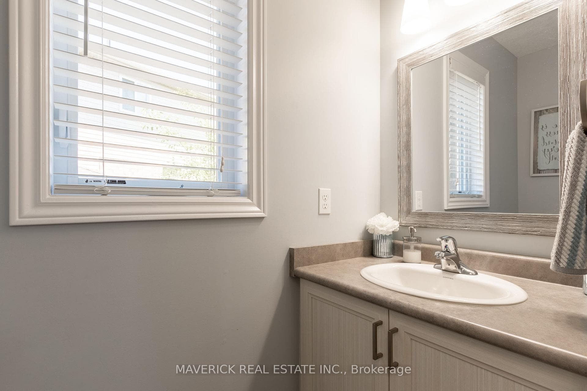 2610 ASIMA Drive photo 4