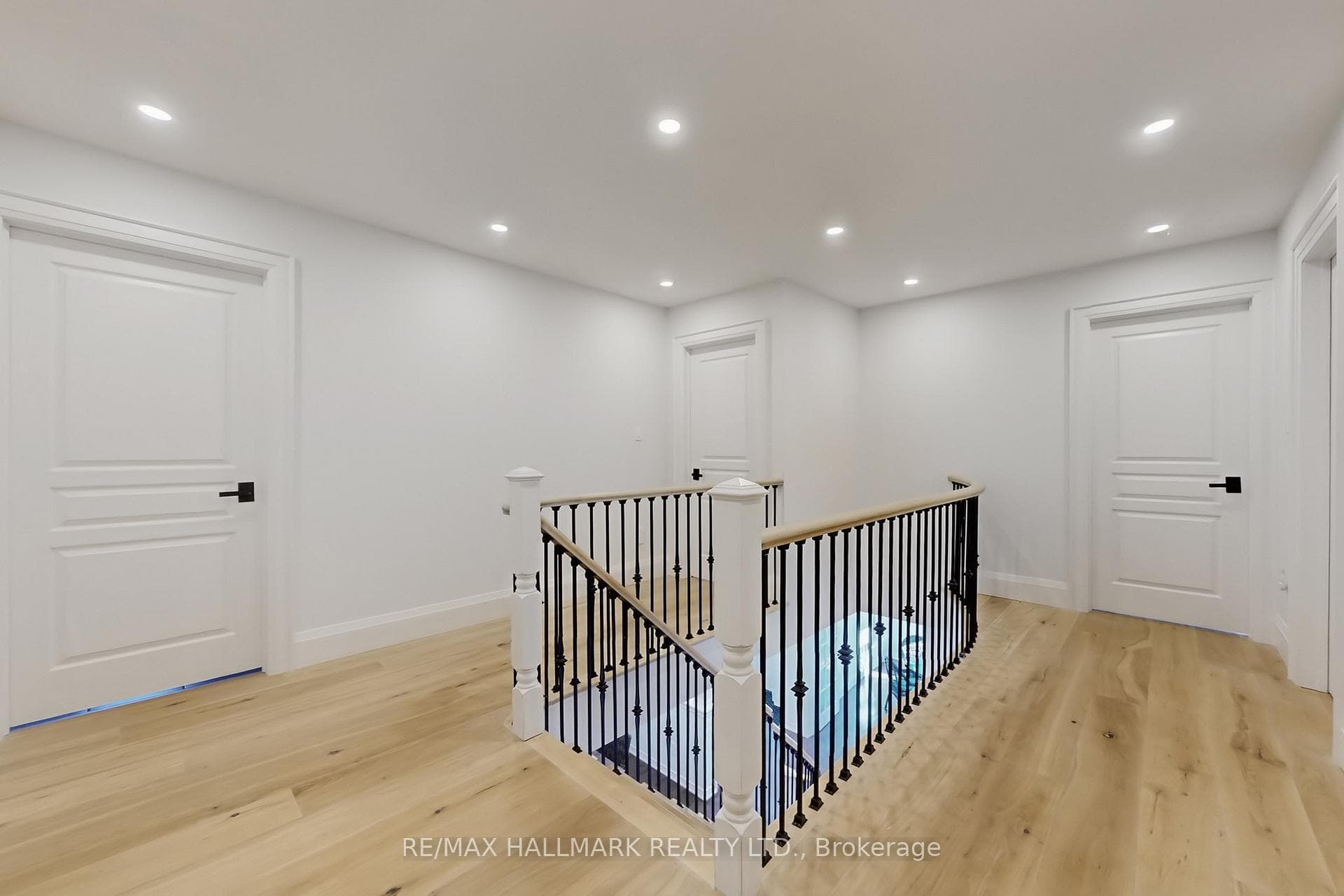 1135 Cenotaph Boulevard photo 19
