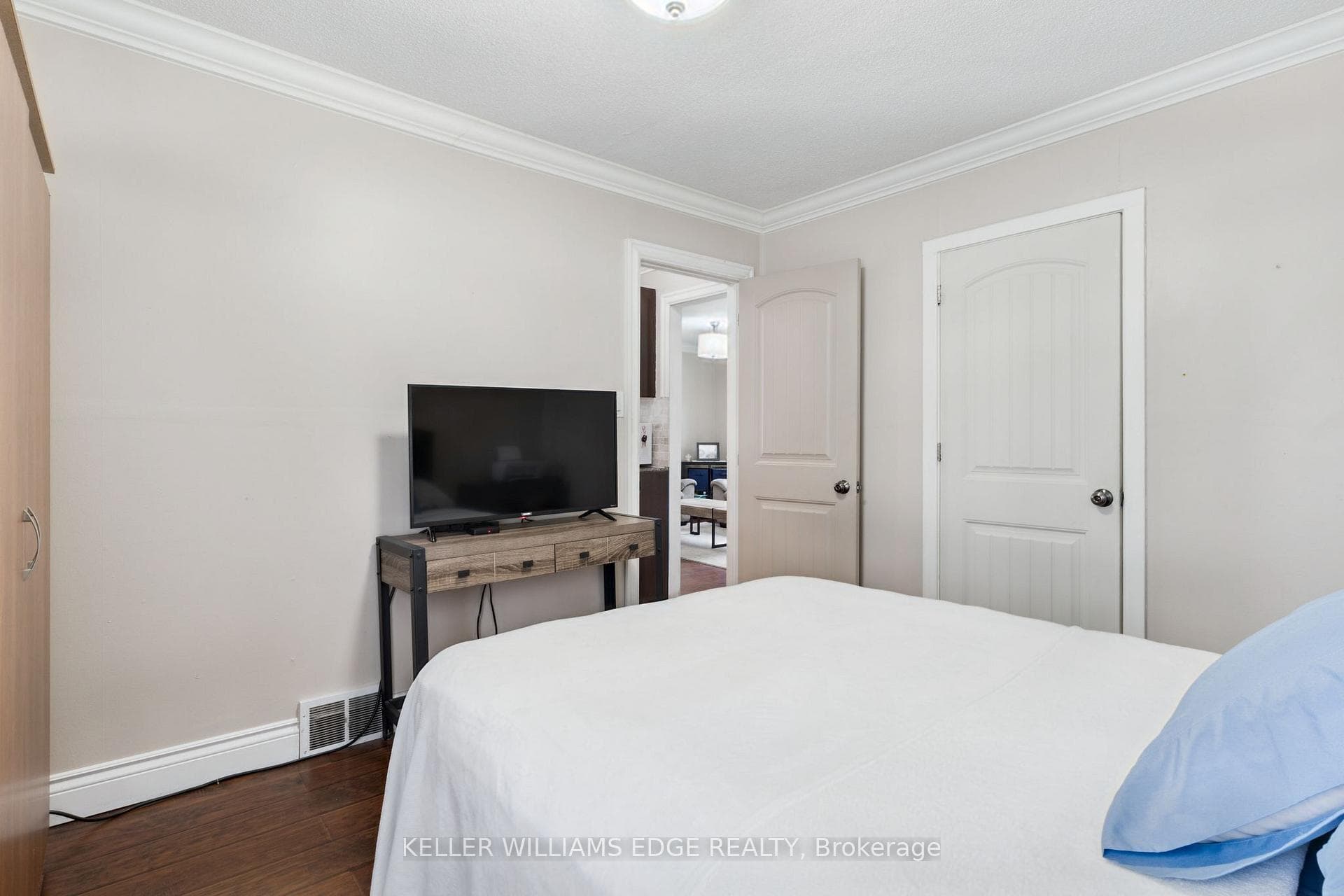 134 Selkirk Avenue photo 16
