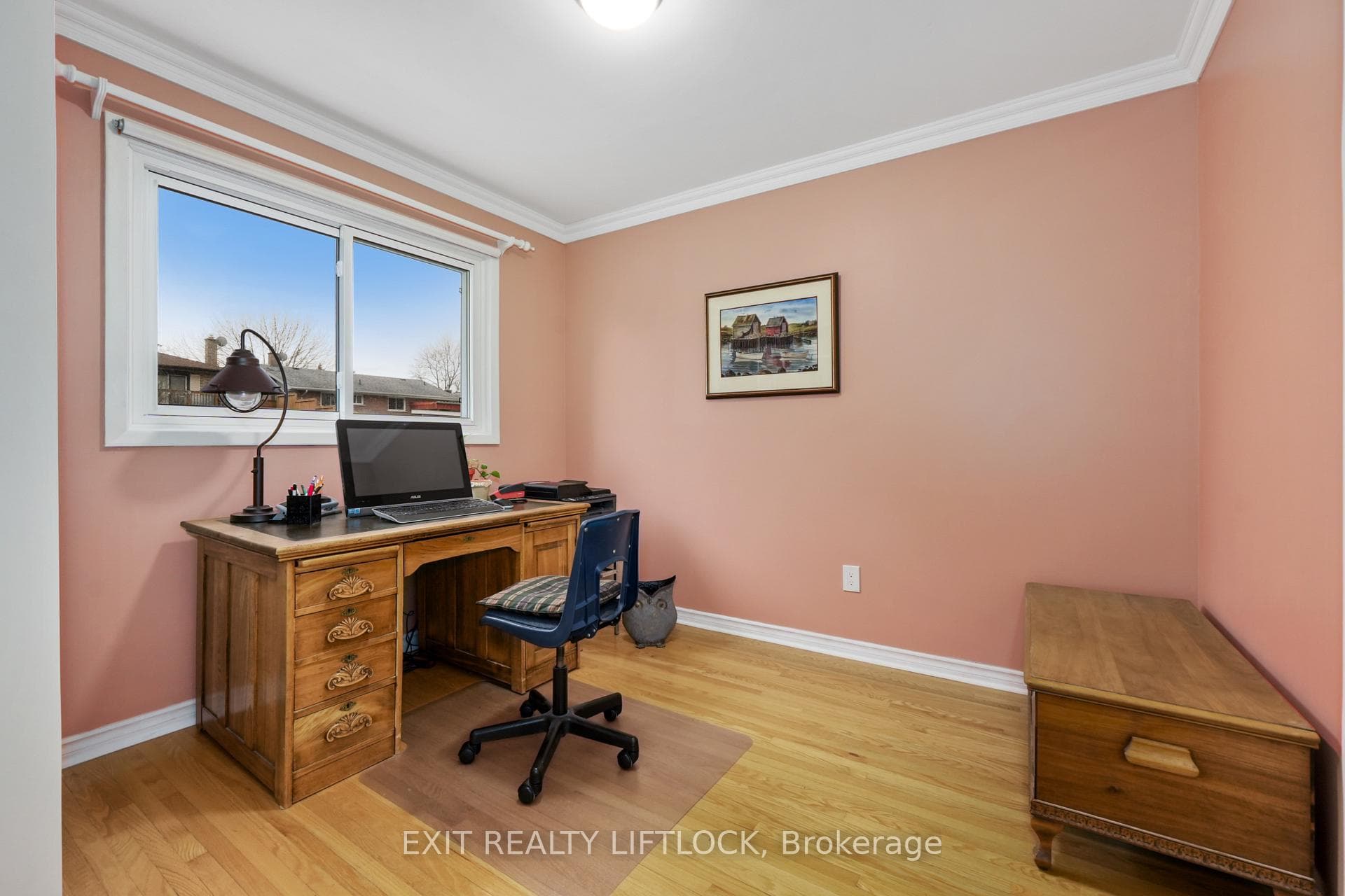 273 Maxwell Avenue photo 9