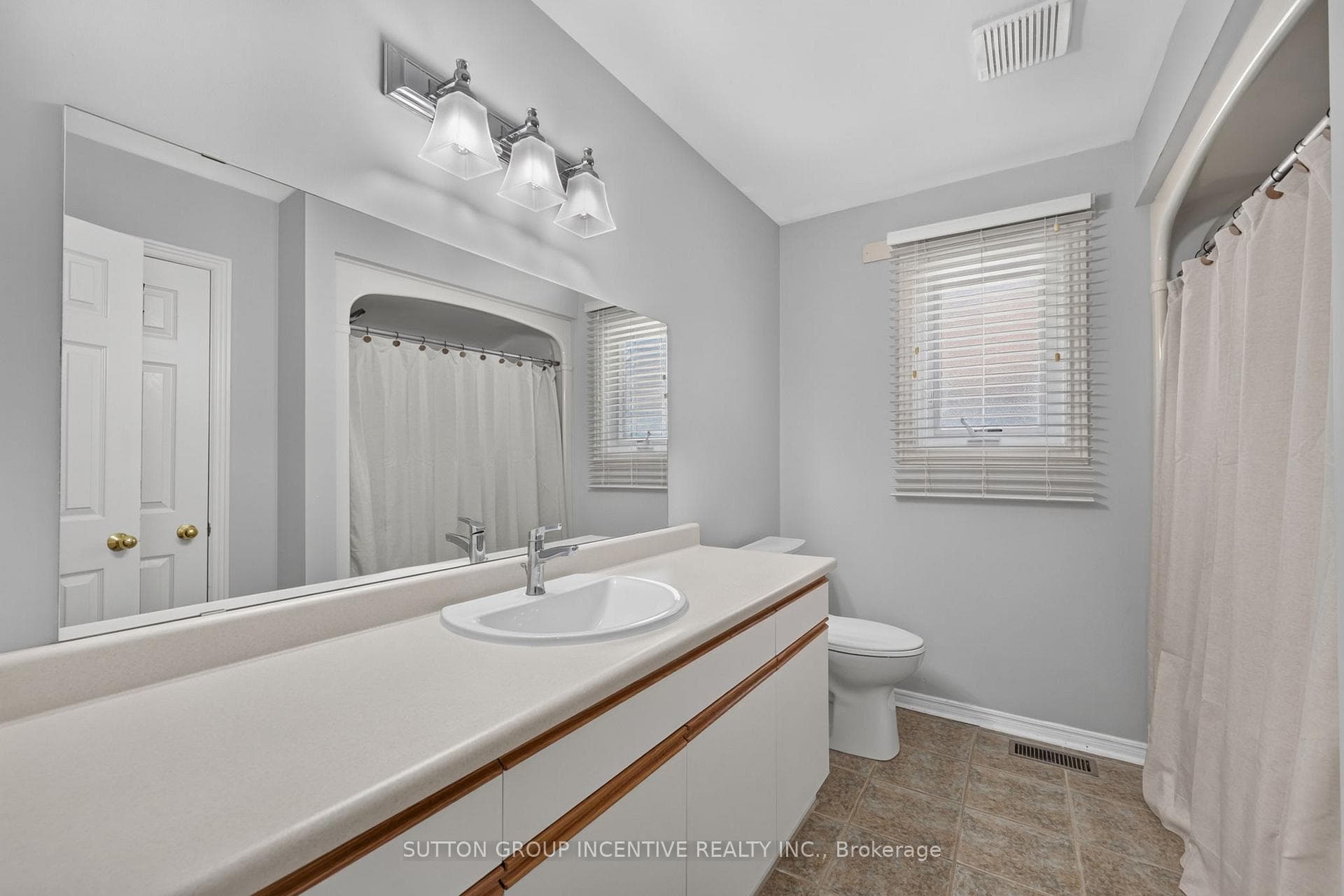6 Riverdale Drive photo 21