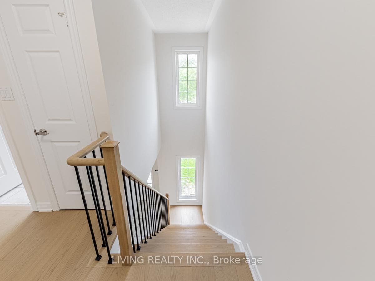 43 Cathmar Drive photo 20