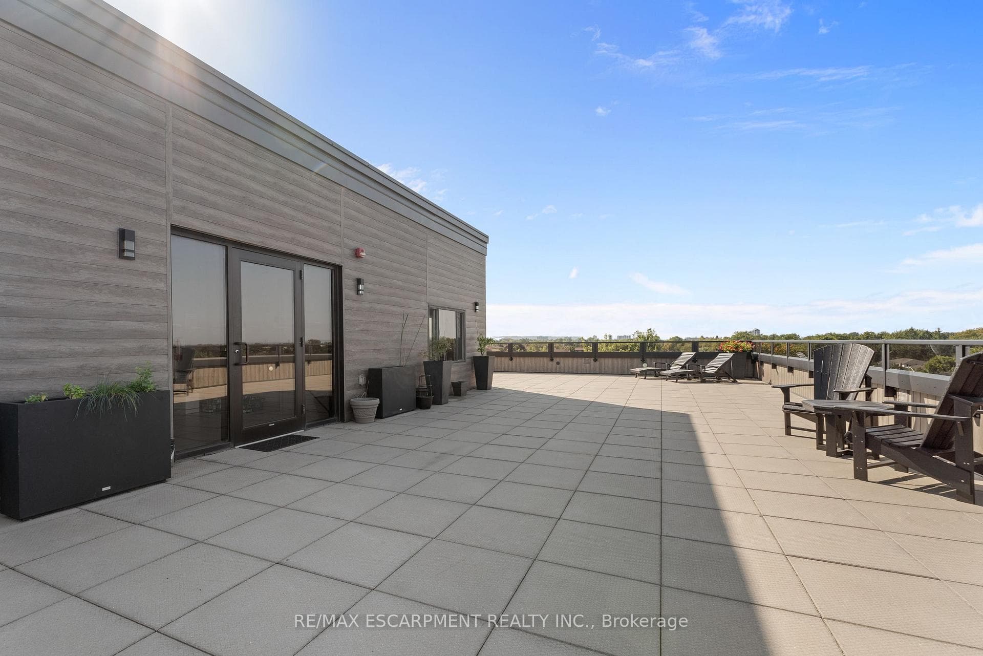 257 MILLEN Road Unit 112 photo 31