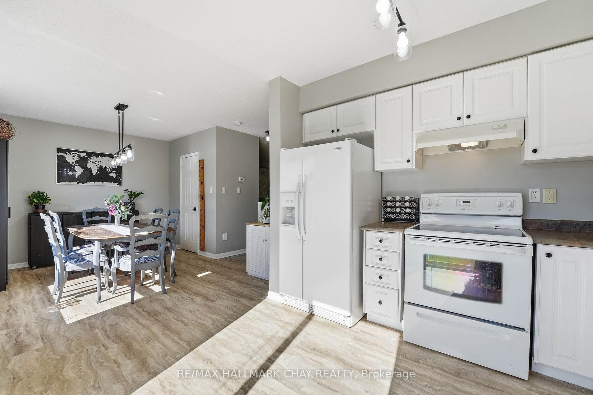 167 Maplewood Drive photo 9