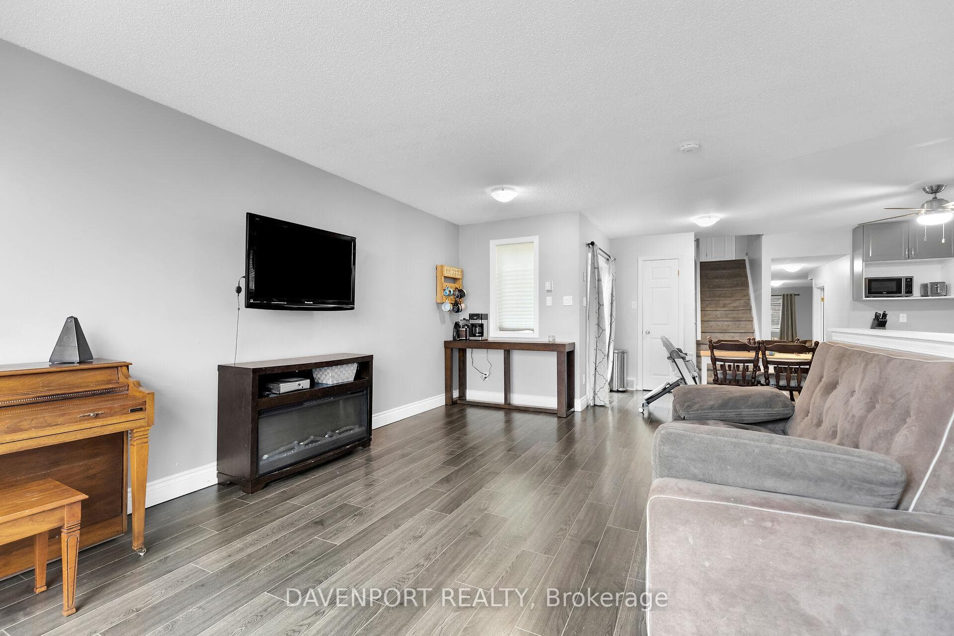 36 Brick Pond Lane photo 8