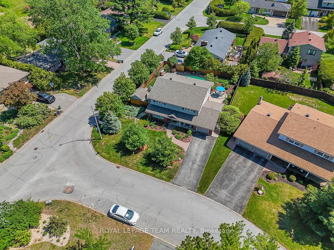 1 Emery Court photo 48