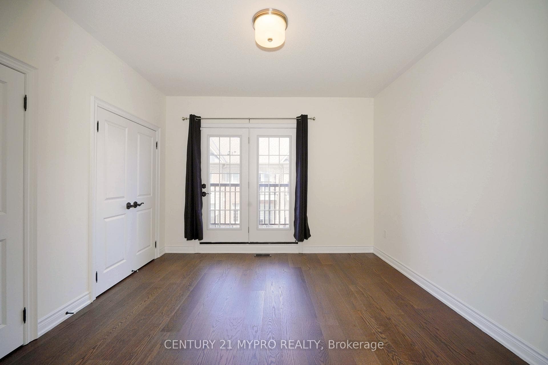 24 Royal Aberdeen Road photo 20