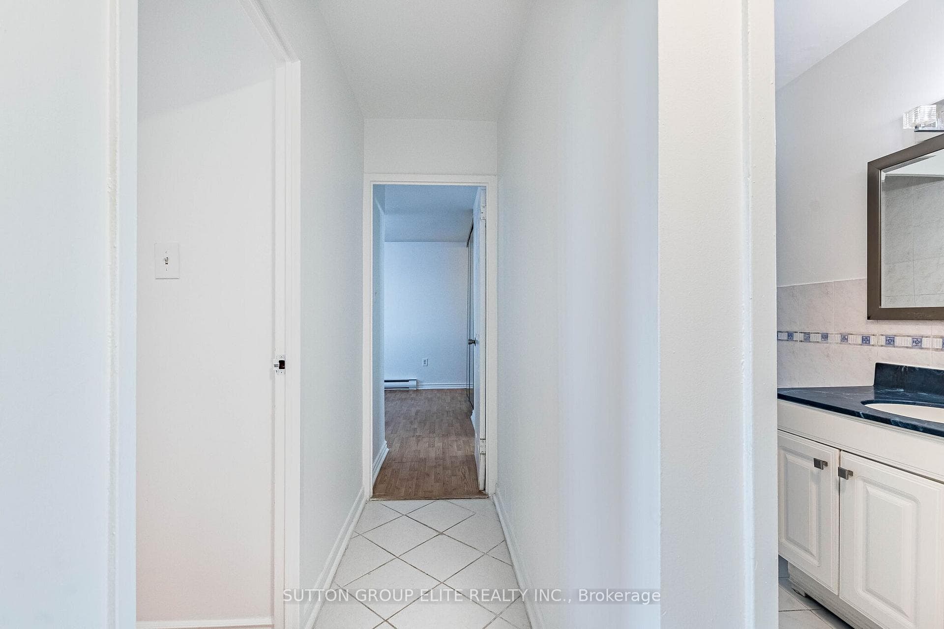 1660 Bloor Street Unit 502 photo 29
