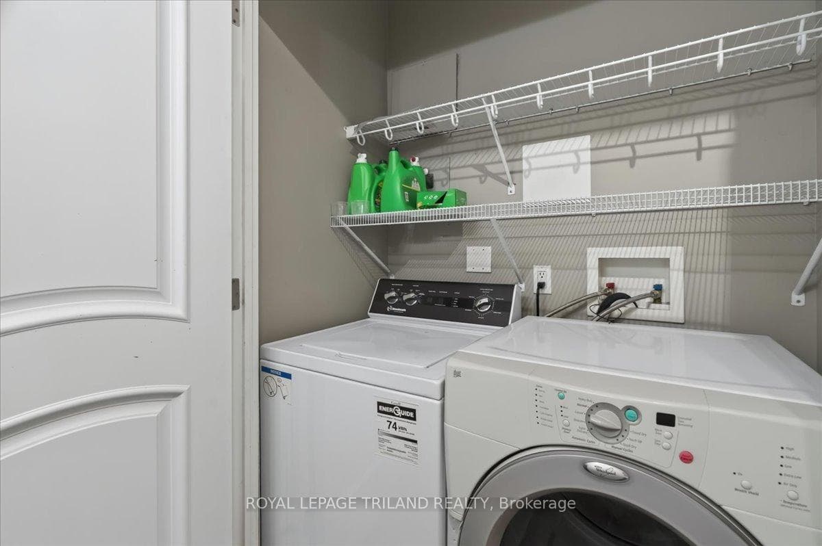 250 Pall Mall Street Unit 908 photo 12