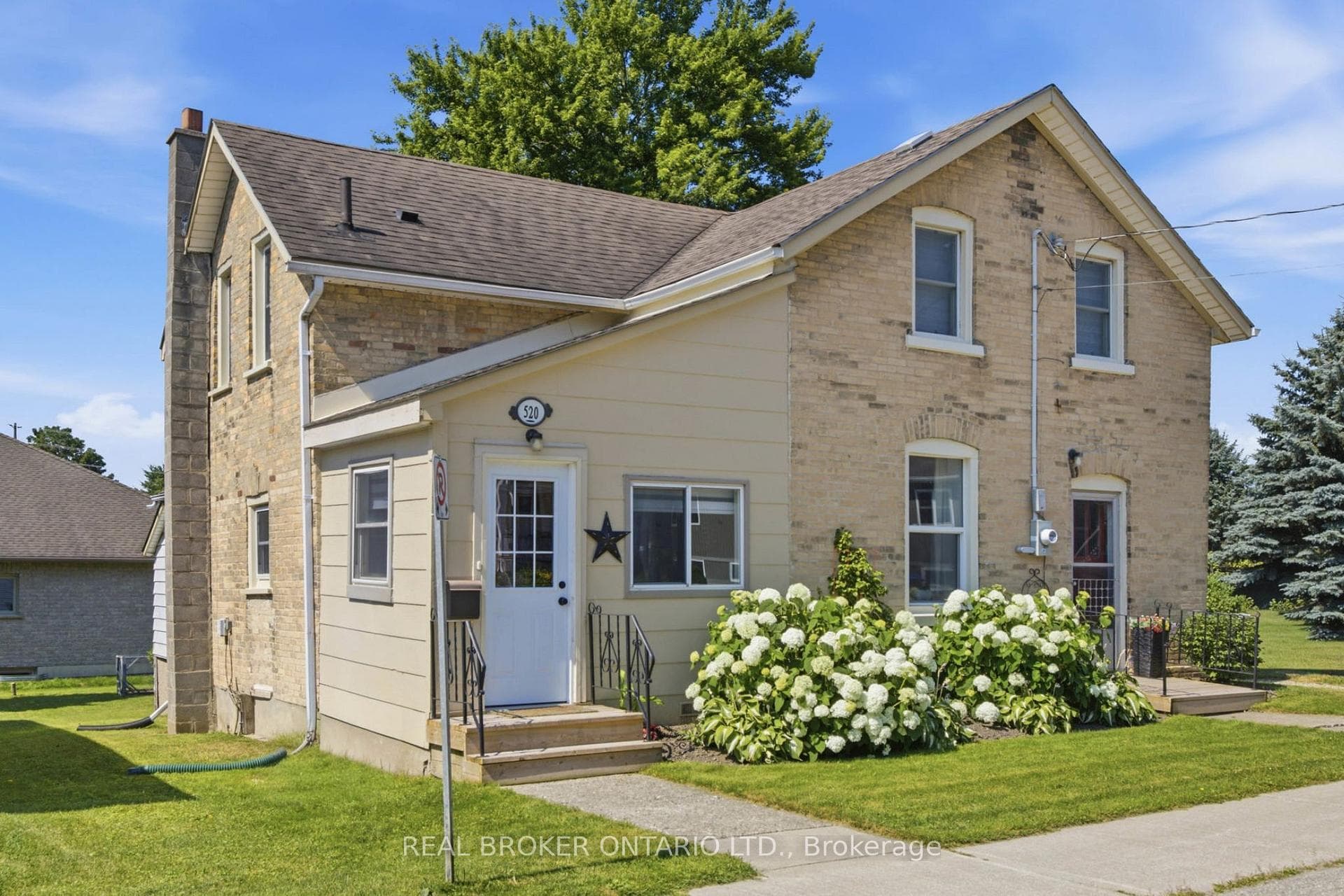 520 Elma Street photo 1