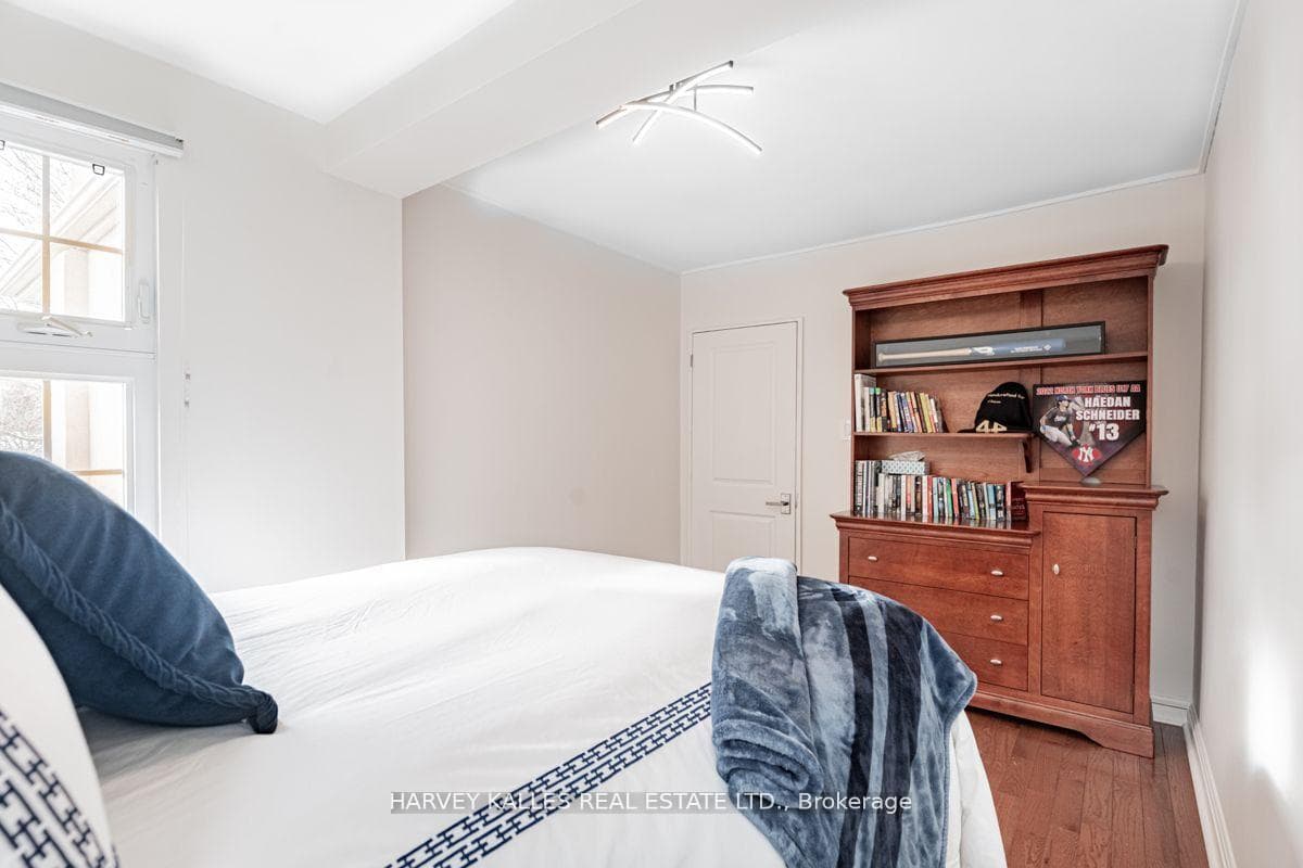 144 Armour Boulevard photo 29