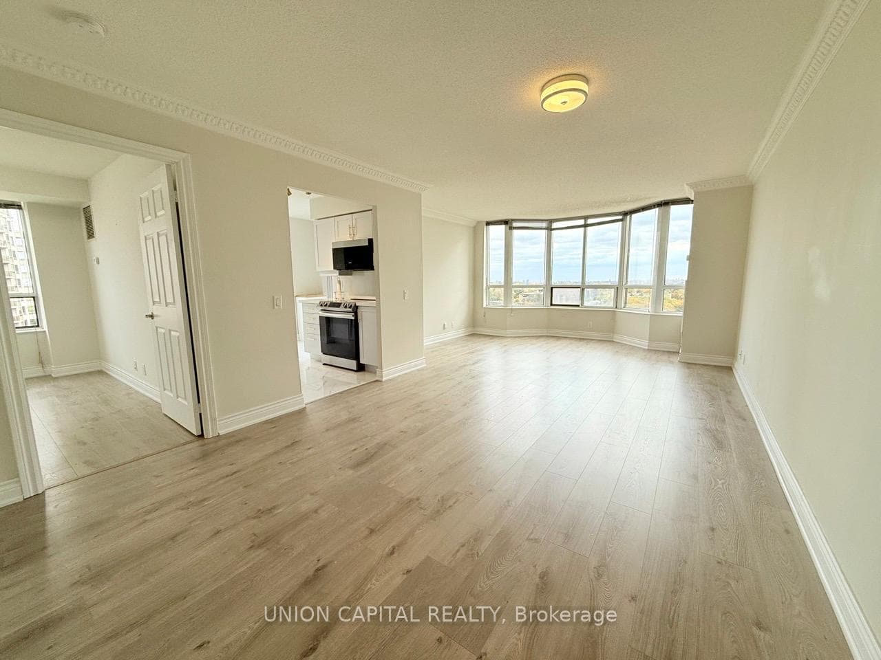 78 Harrison Garden Boulevard Unit 1007 photo 18