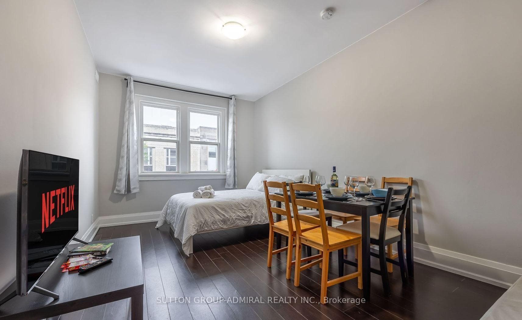 4507 Queen Street photo 11