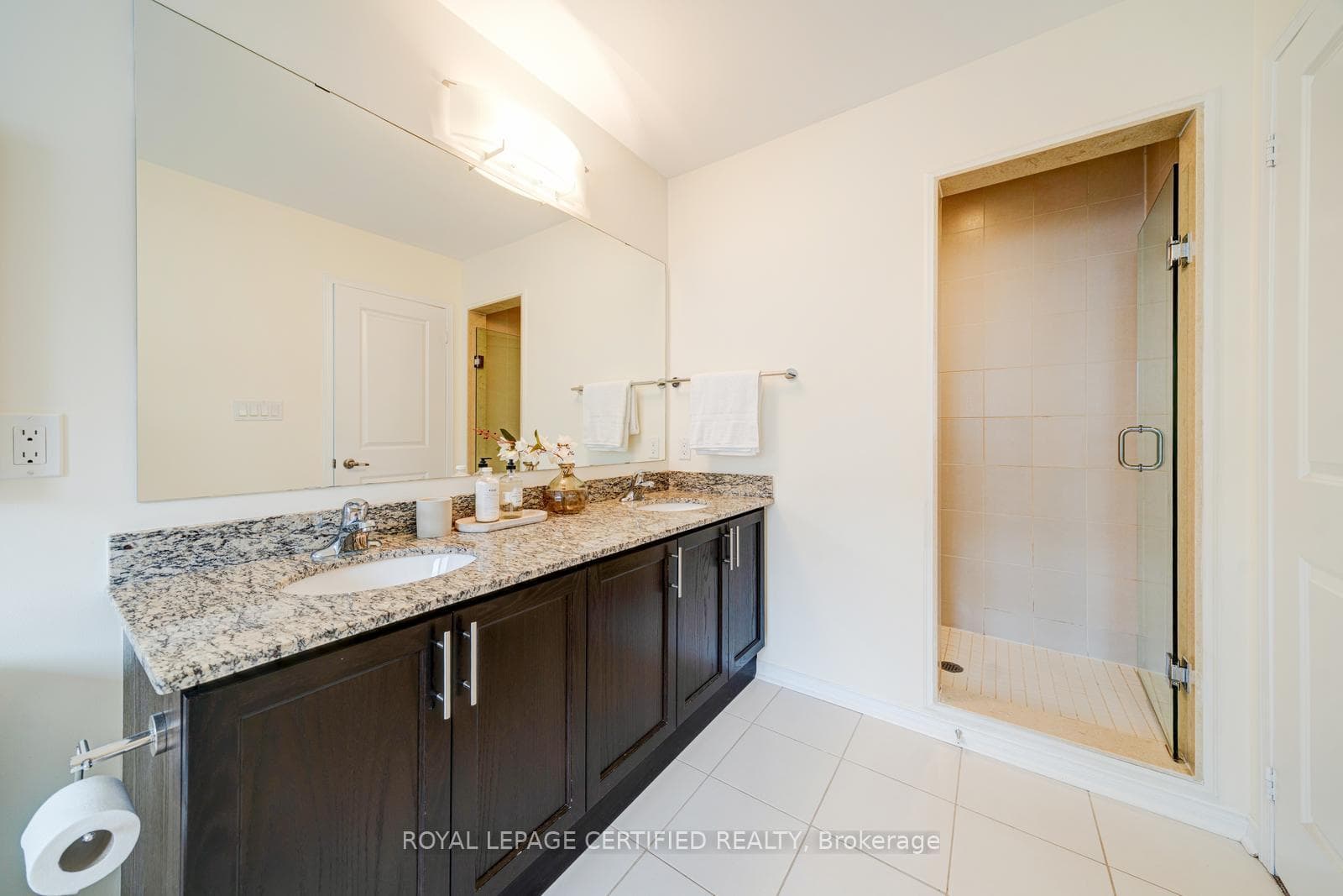 71 Rimrock Crescent photo 11