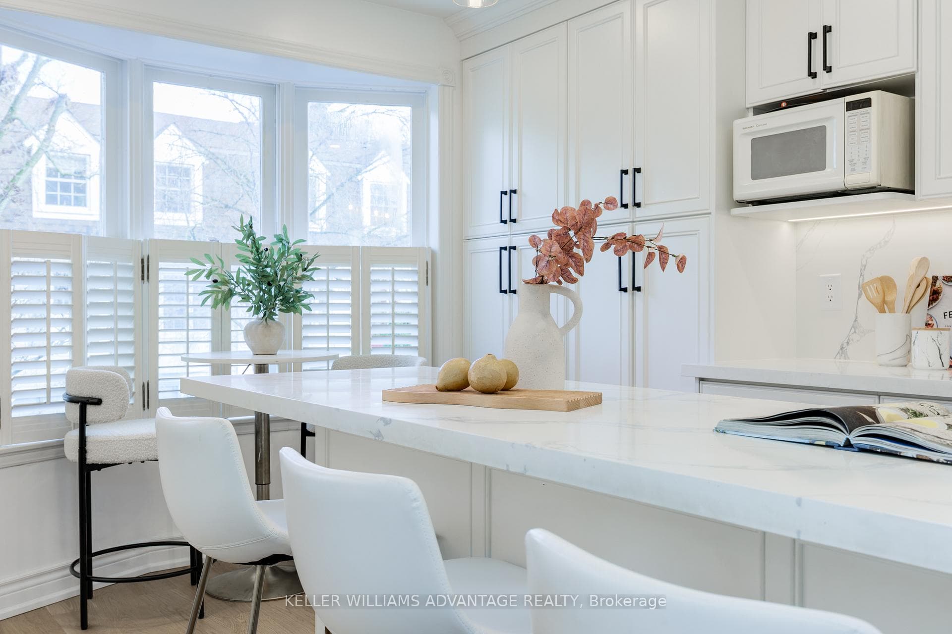 Eat in Kitchen