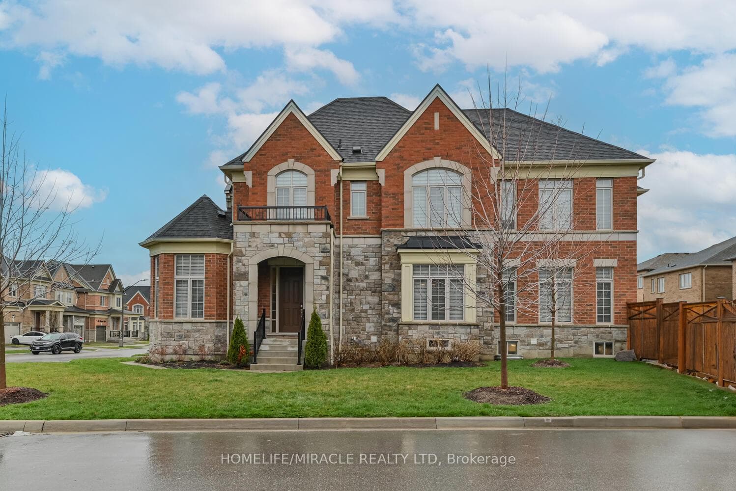 59 Brabin Circle photo 1