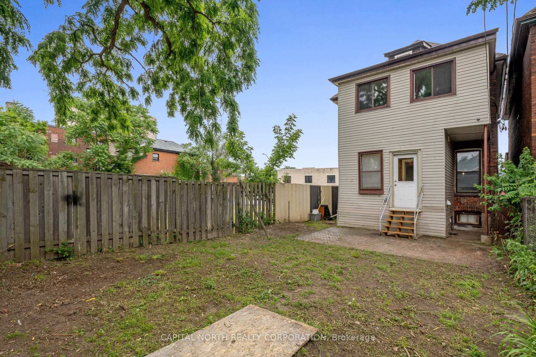 564 King Street Unit Main photo 25