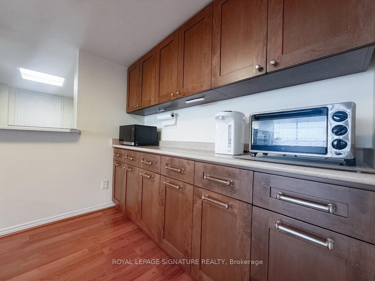 160 Alton Towers Circle Unit 1610 photo 6