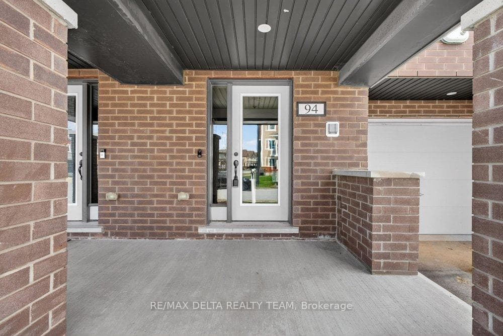 94 FEATHERTOP Lane photo 5