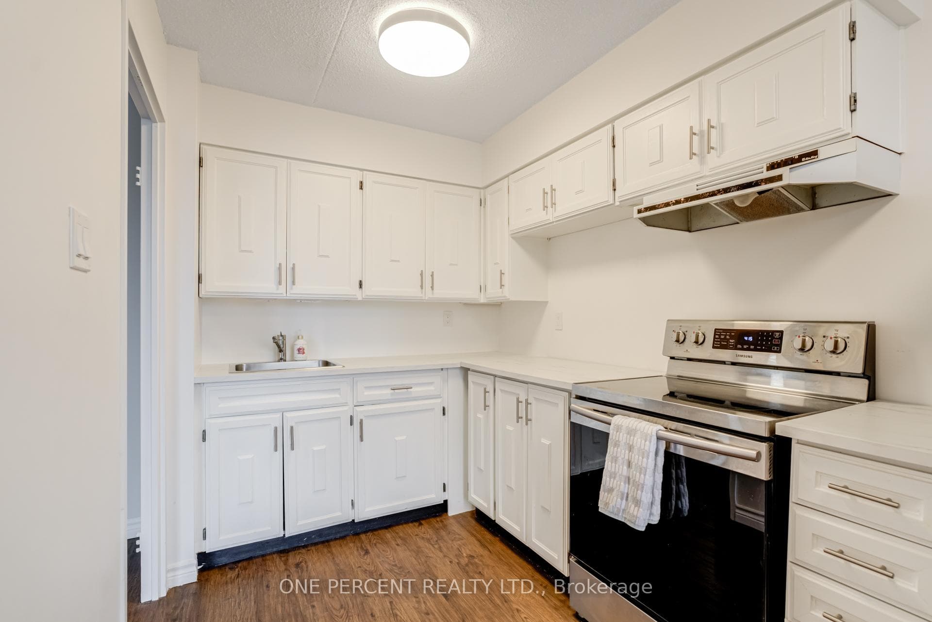 15390 Yonge Street Unit 406 photo 19