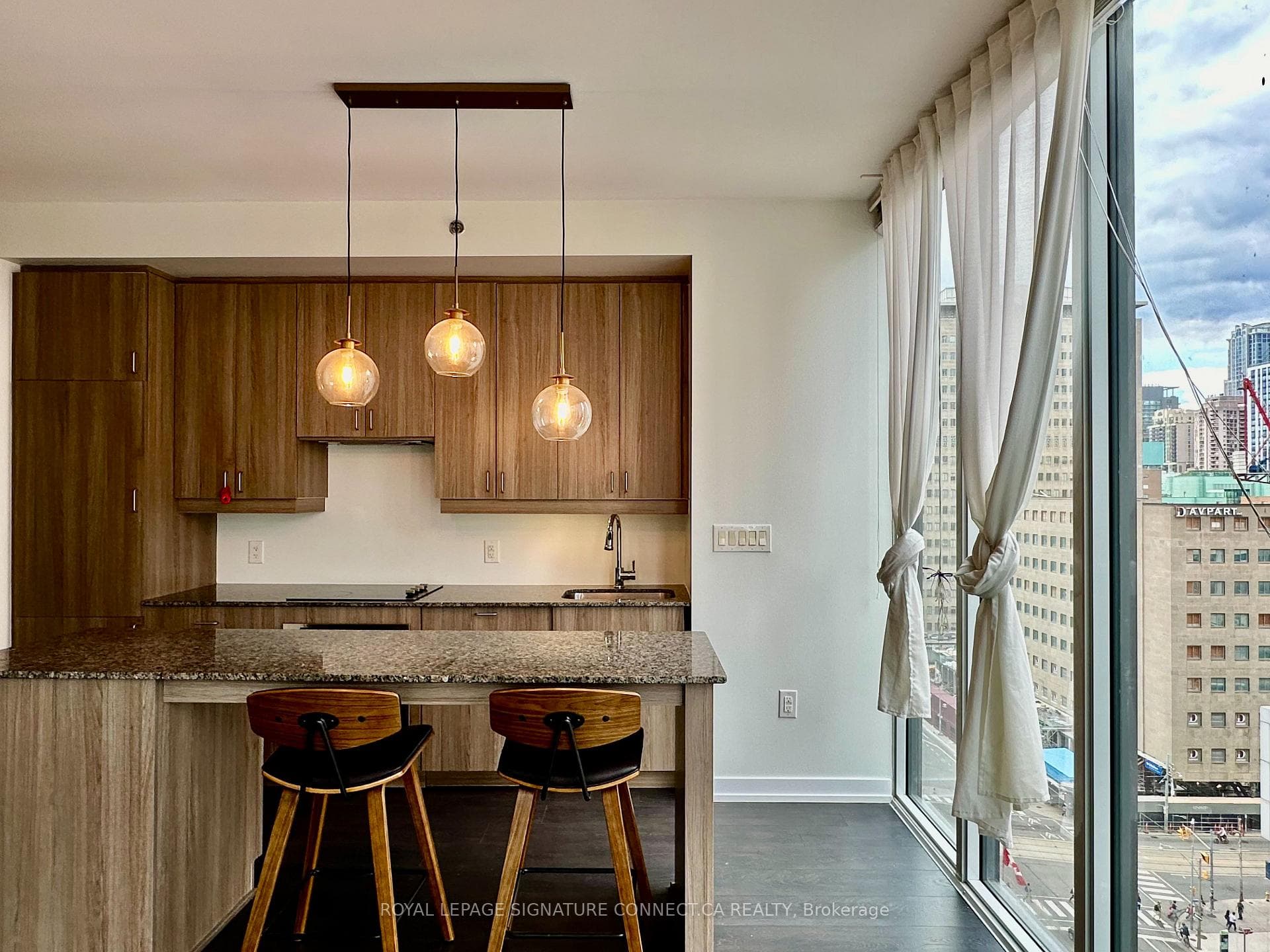 426 University Avenue Unit 1108 photo 10