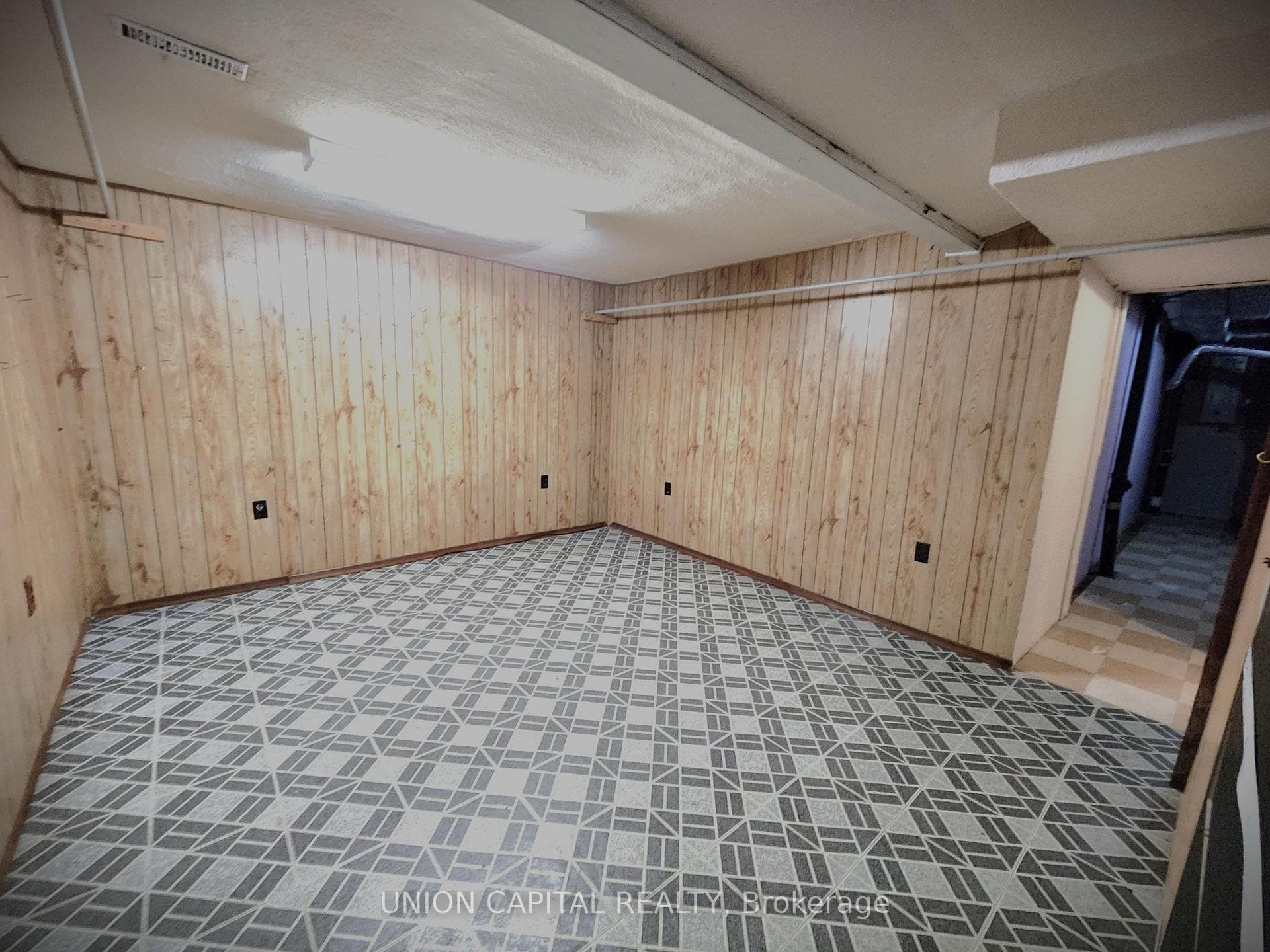 201 Alexmuir Boulevard Unit 80 photo 24