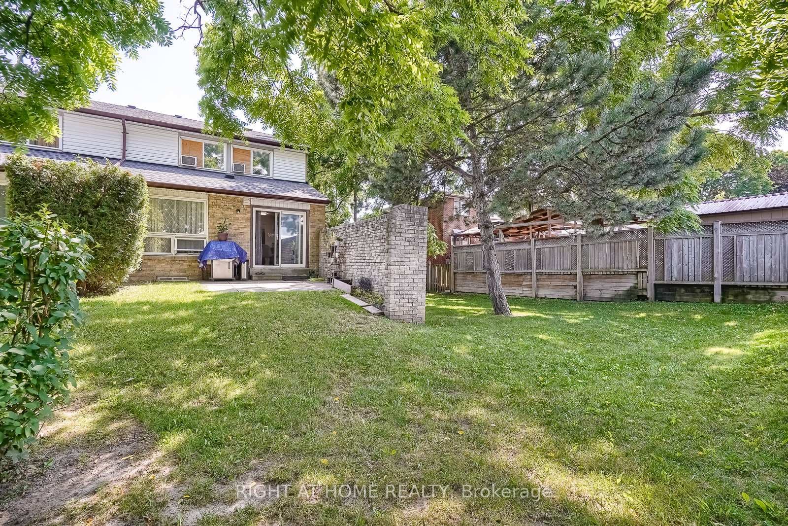 50 Verne Crescent Unit 2 photo 25