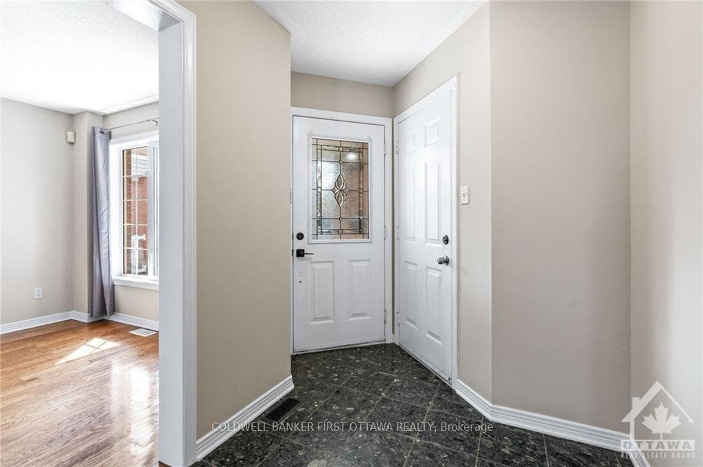 9 ARMAGH Way photo 5