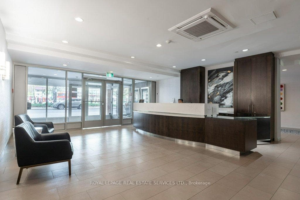 15 Maitland Place Unit 409 photo 17