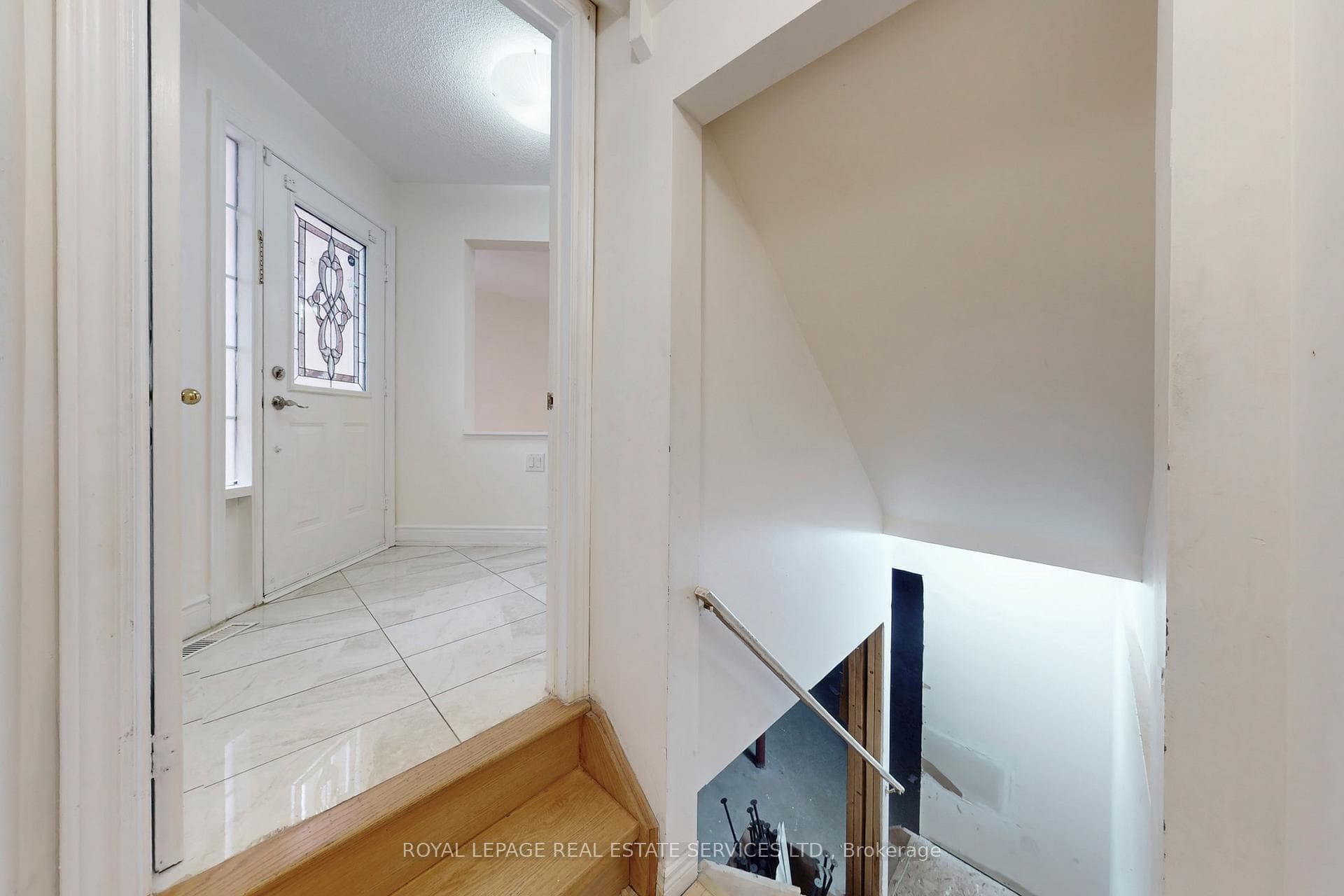 908 Stonebridge Avenue photo 12
