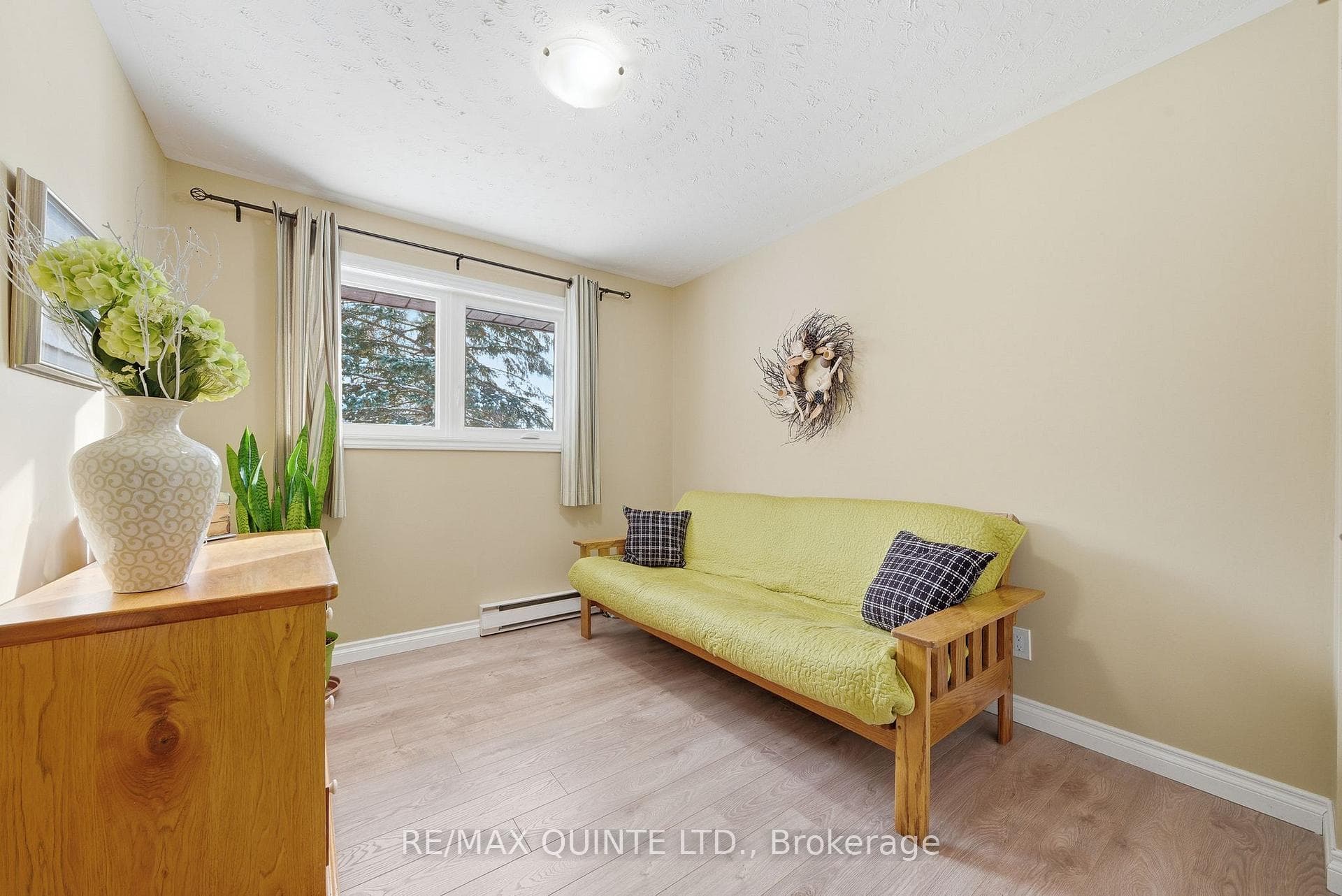 140 Edward Street photo 17