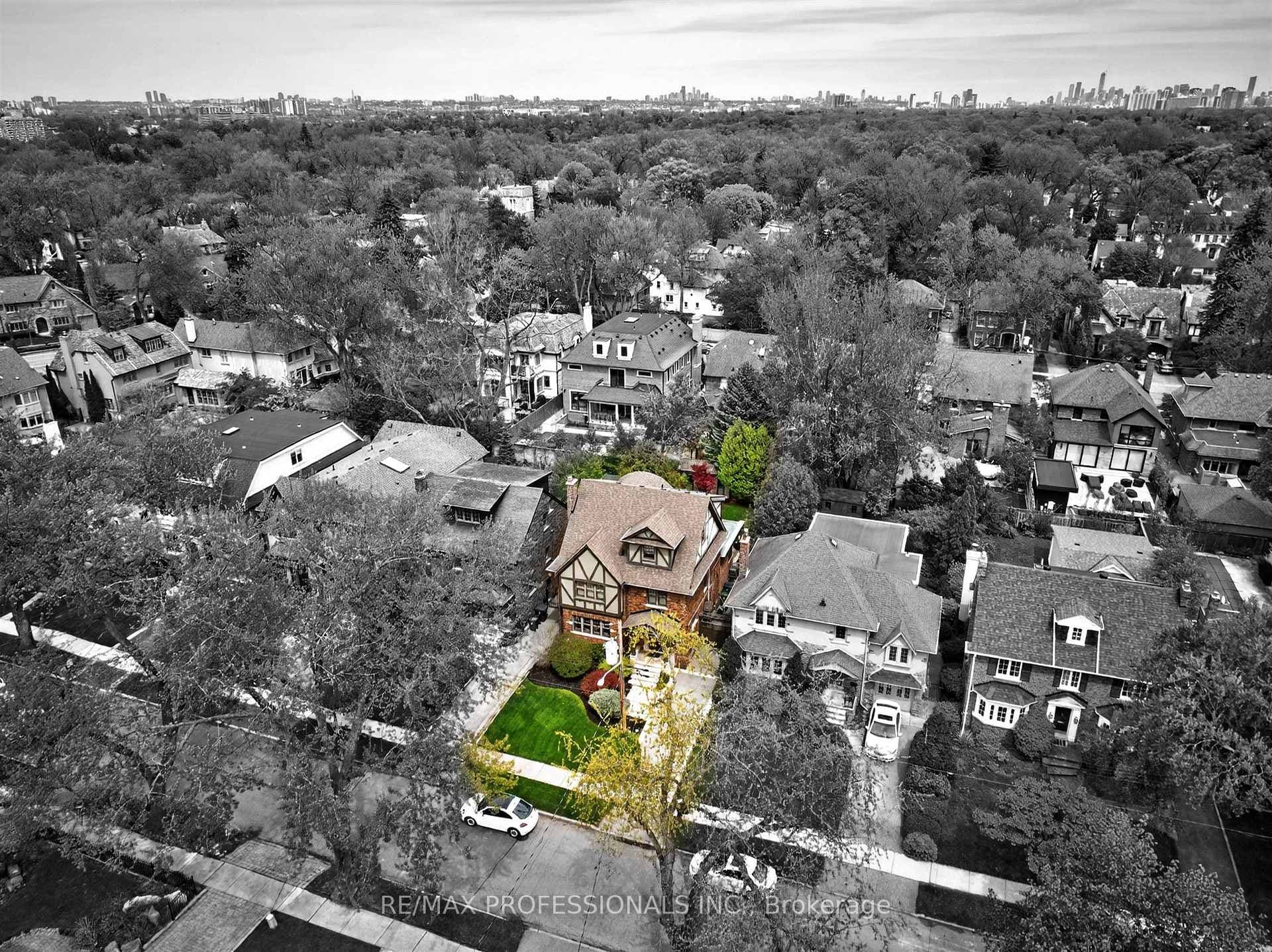 59 Grenview Boulevard photo 47
