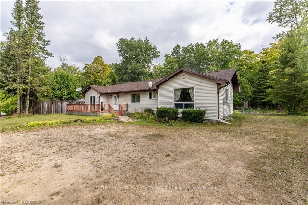 27 HEMLOCK Road photo 16