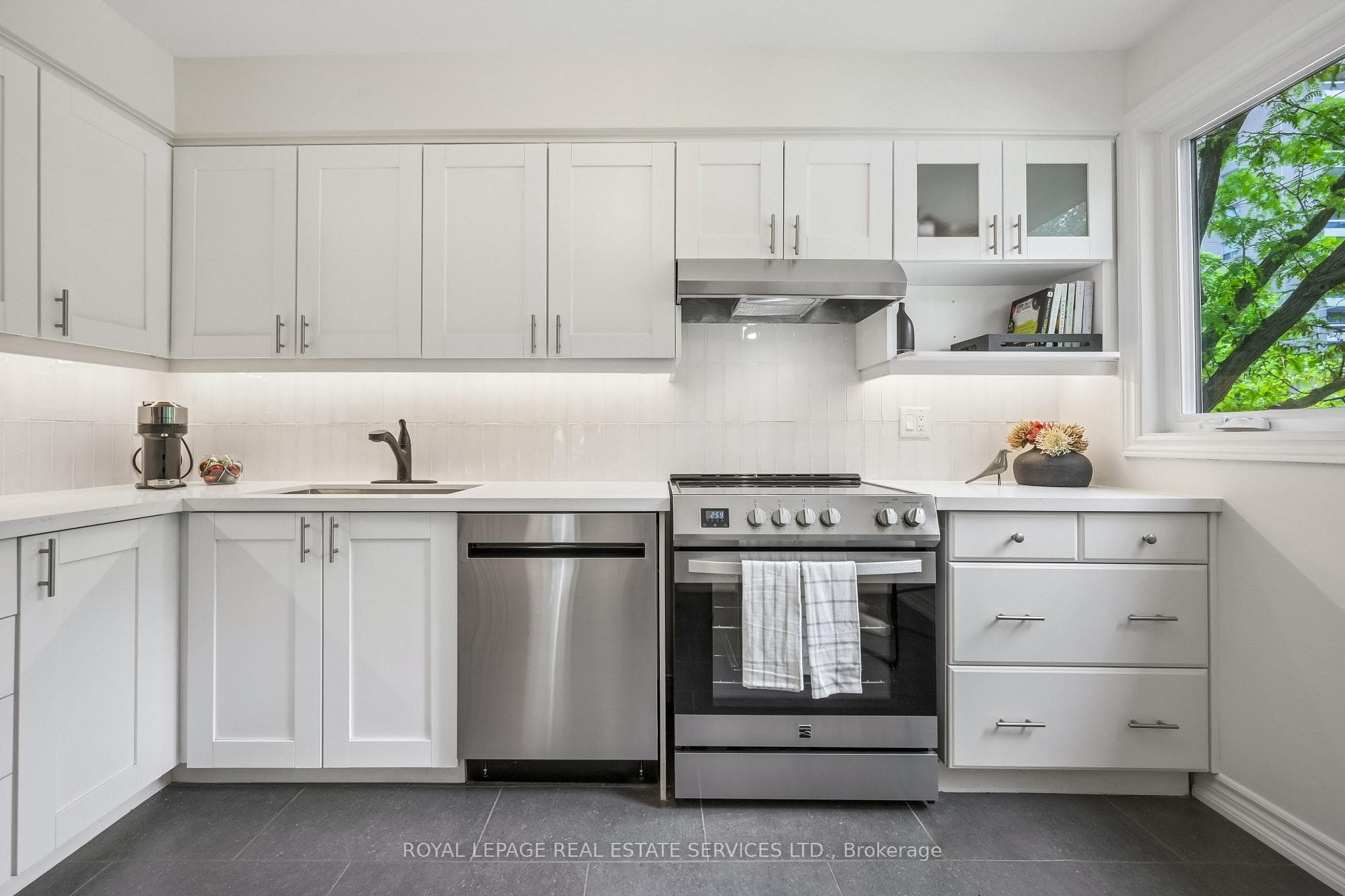 2222 Marine Drive Unit 1 photo 13