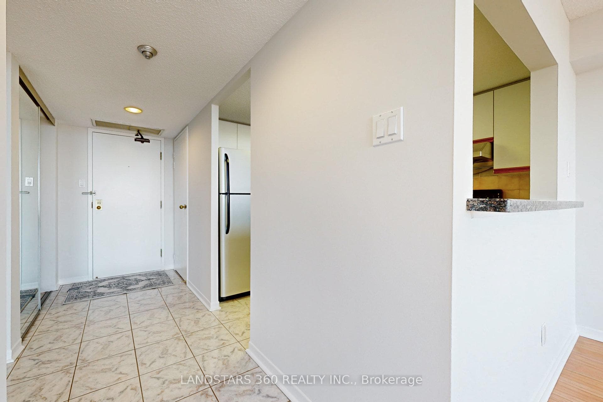 150 Alton Towers Circle Unit 1408 photo 6