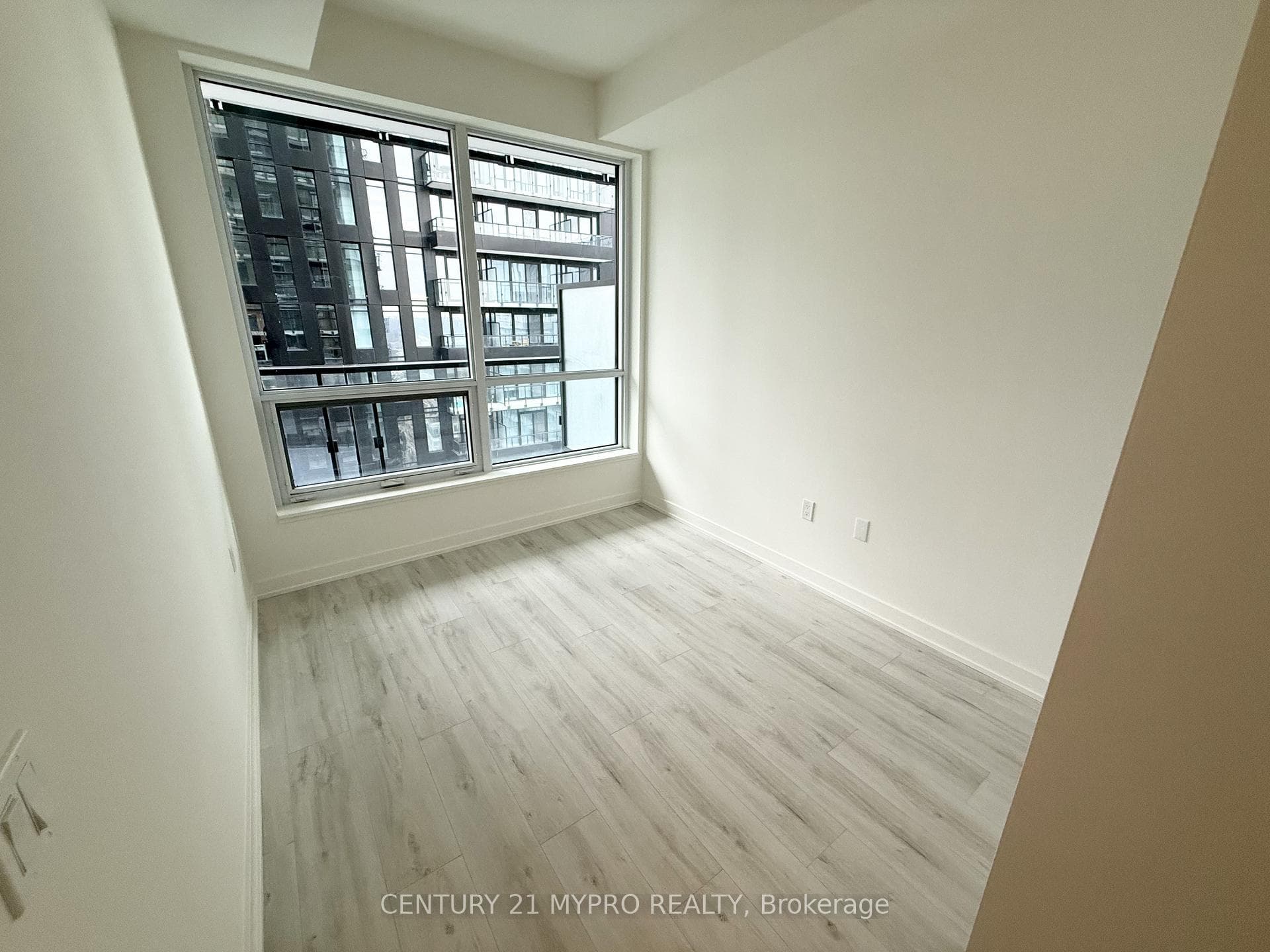110 Broadway Avenue Unit 2604S photo 6