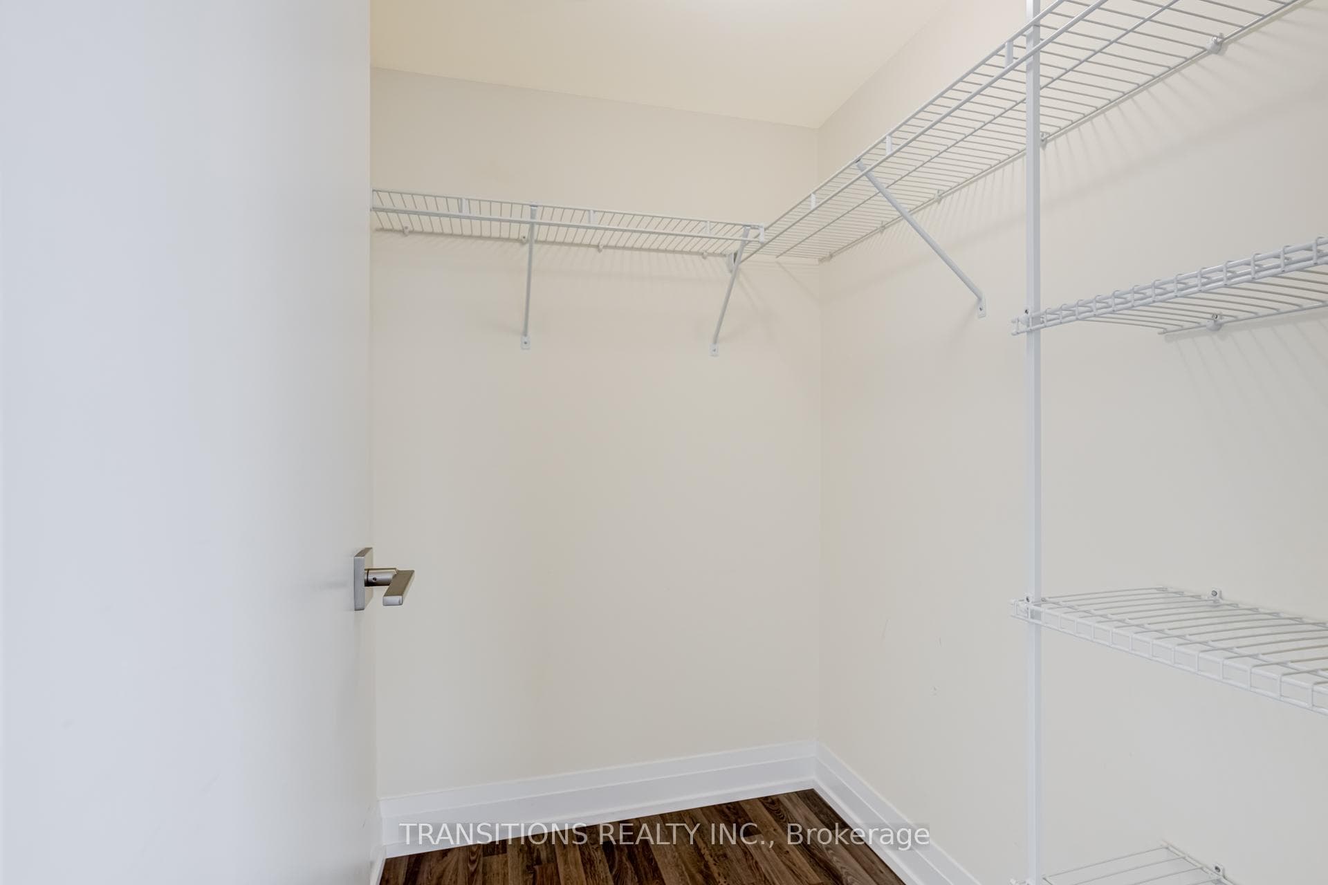 565 Wilson Avenue Unit W909 photo 17