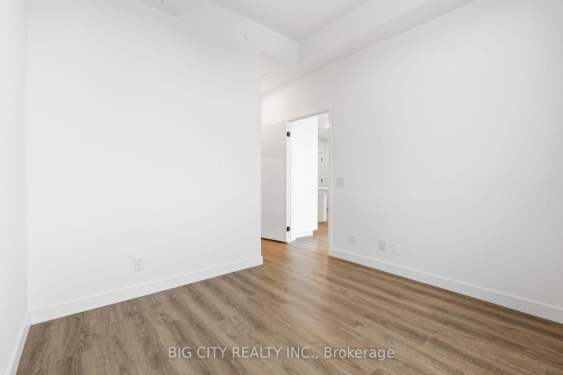 1050 Eastern Avenue Unit 711 photo 16