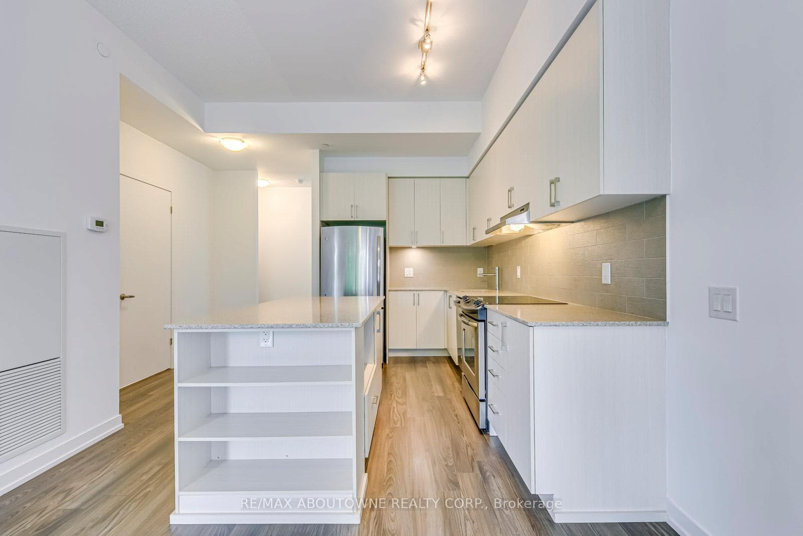 2560 Eglinton Avenue Unit Th101 photo 9