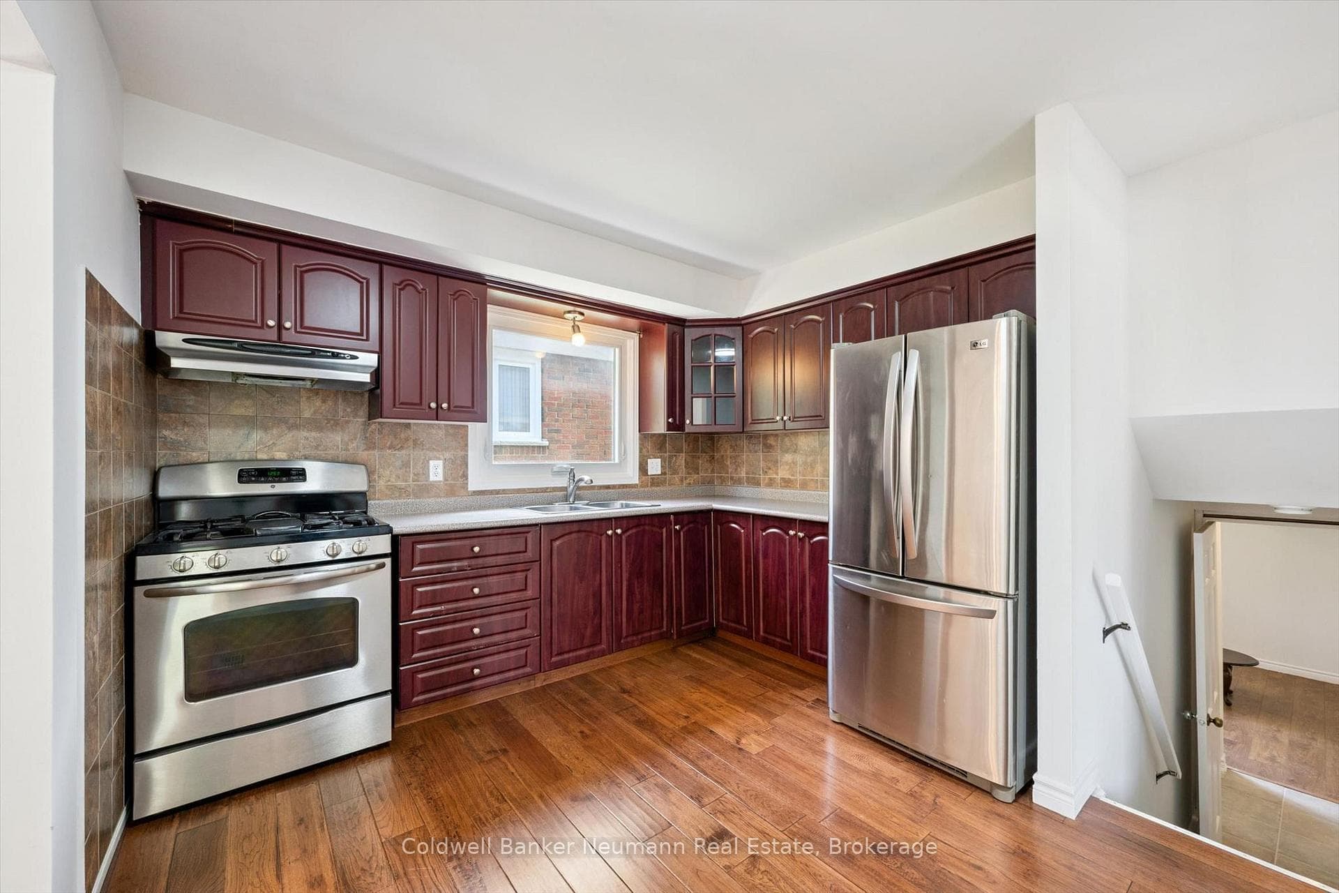 3 Meadow Crescent photo 15
