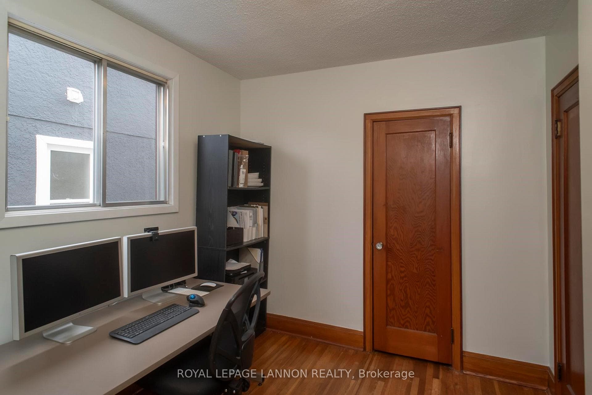 96 Elm Street photo 9