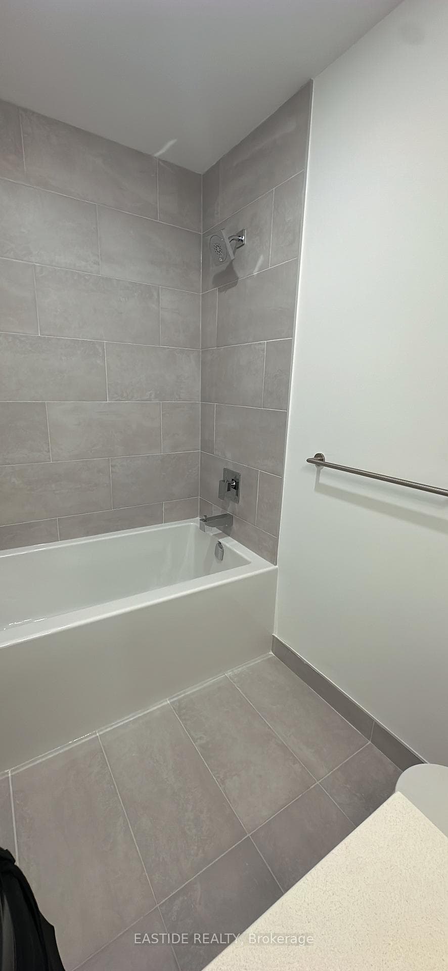 47 Mutual Street Unit 2202 photo 10